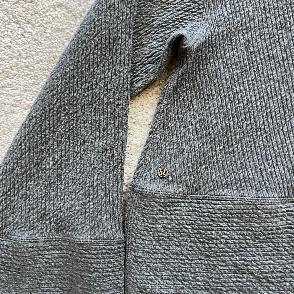 Lululemon Retreat Yourself Pullover Textured Sweatshirt Womens XS/S Gray